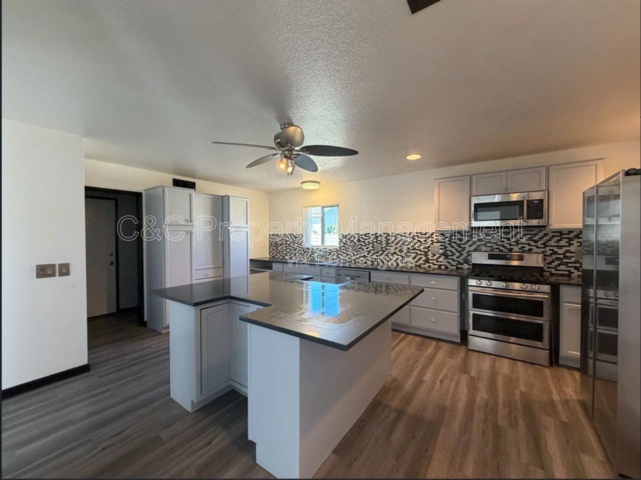 14572 Huntridge Ct - Photo 6 of 23