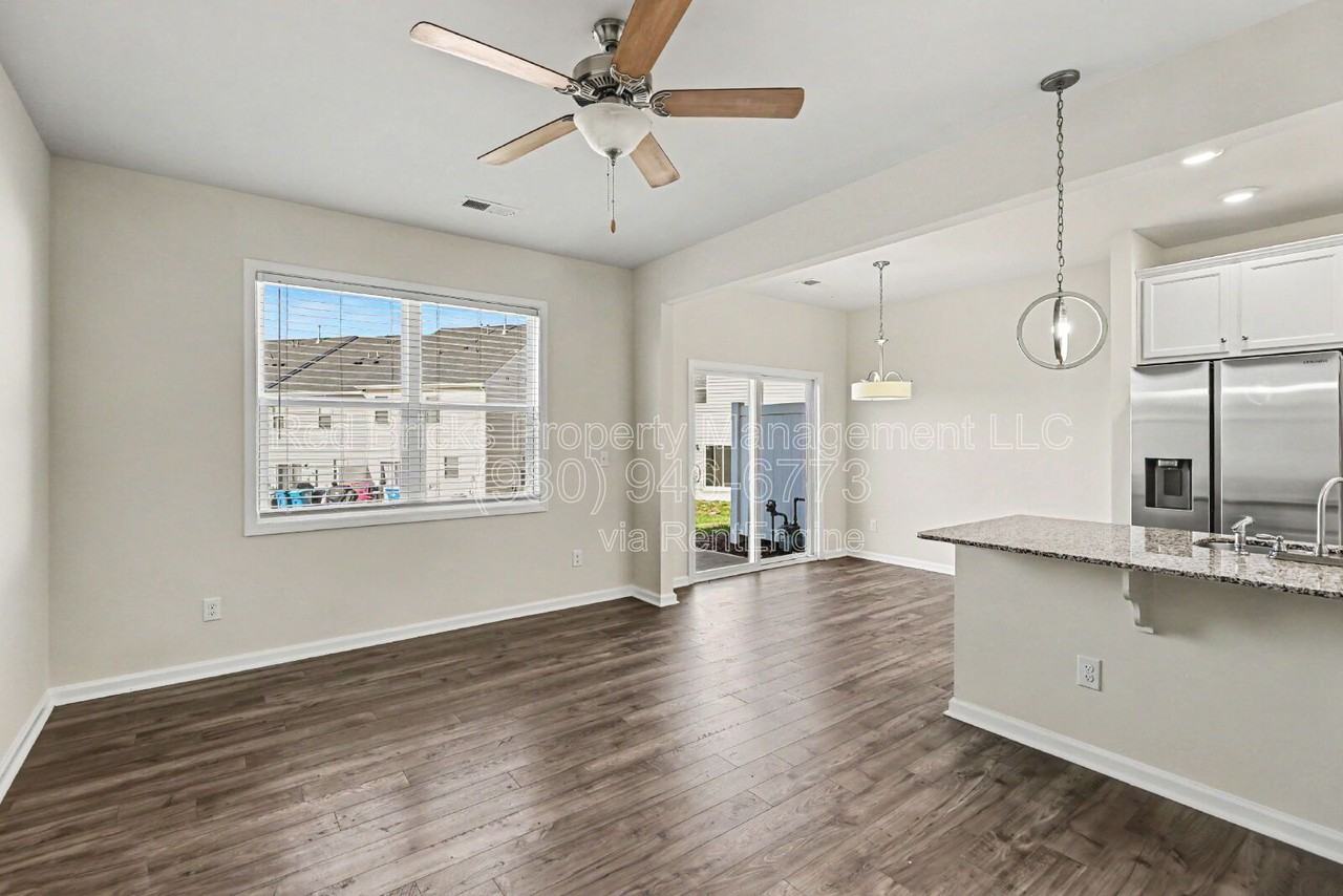 3805 Yorkshire Pl - Photo 6 of 24