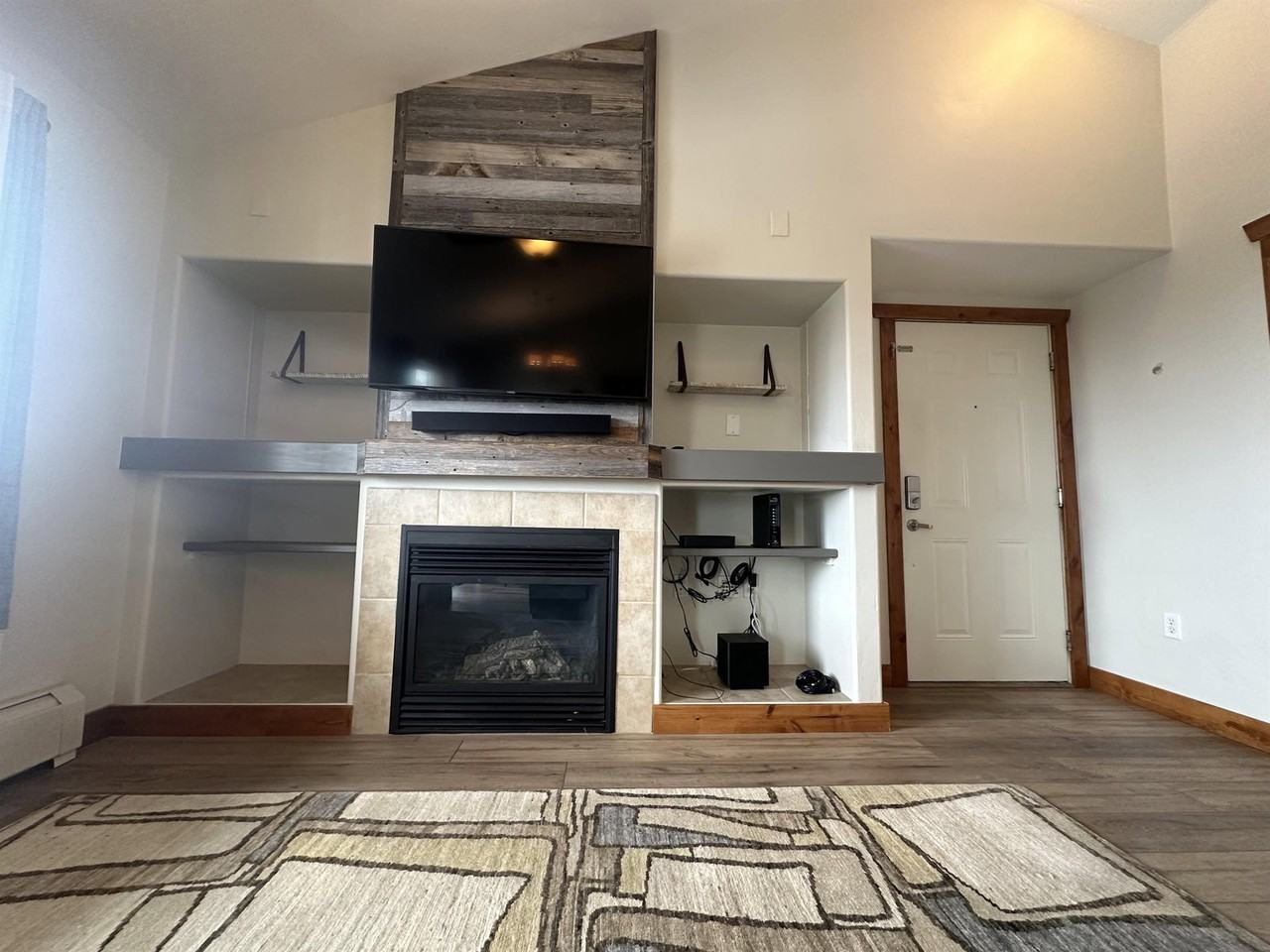 3305 Columbine Dr #1508 - Photo 2 of 33