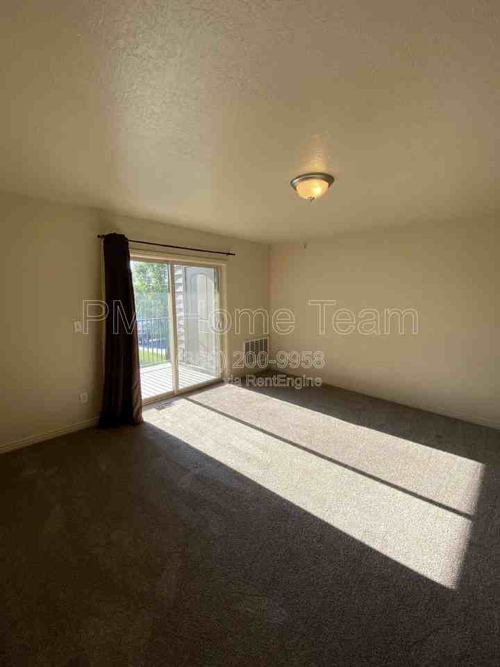 2510 Charleston Ave #G10 - Photo 3 of 12