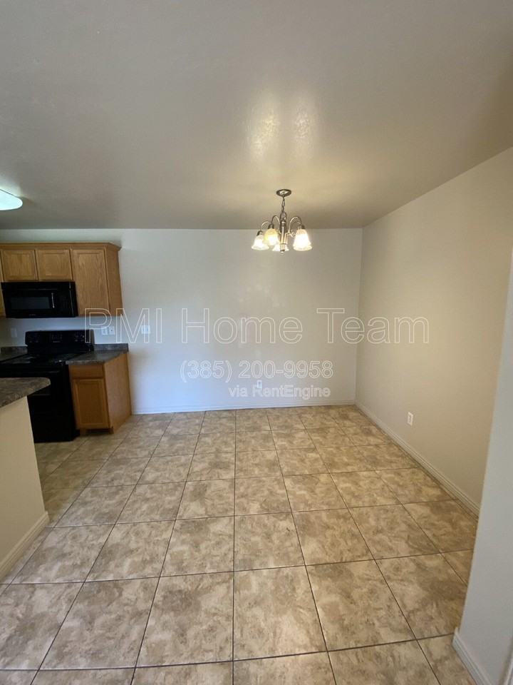 2510 Charleston Ave #G10 - Photo 3 of 12