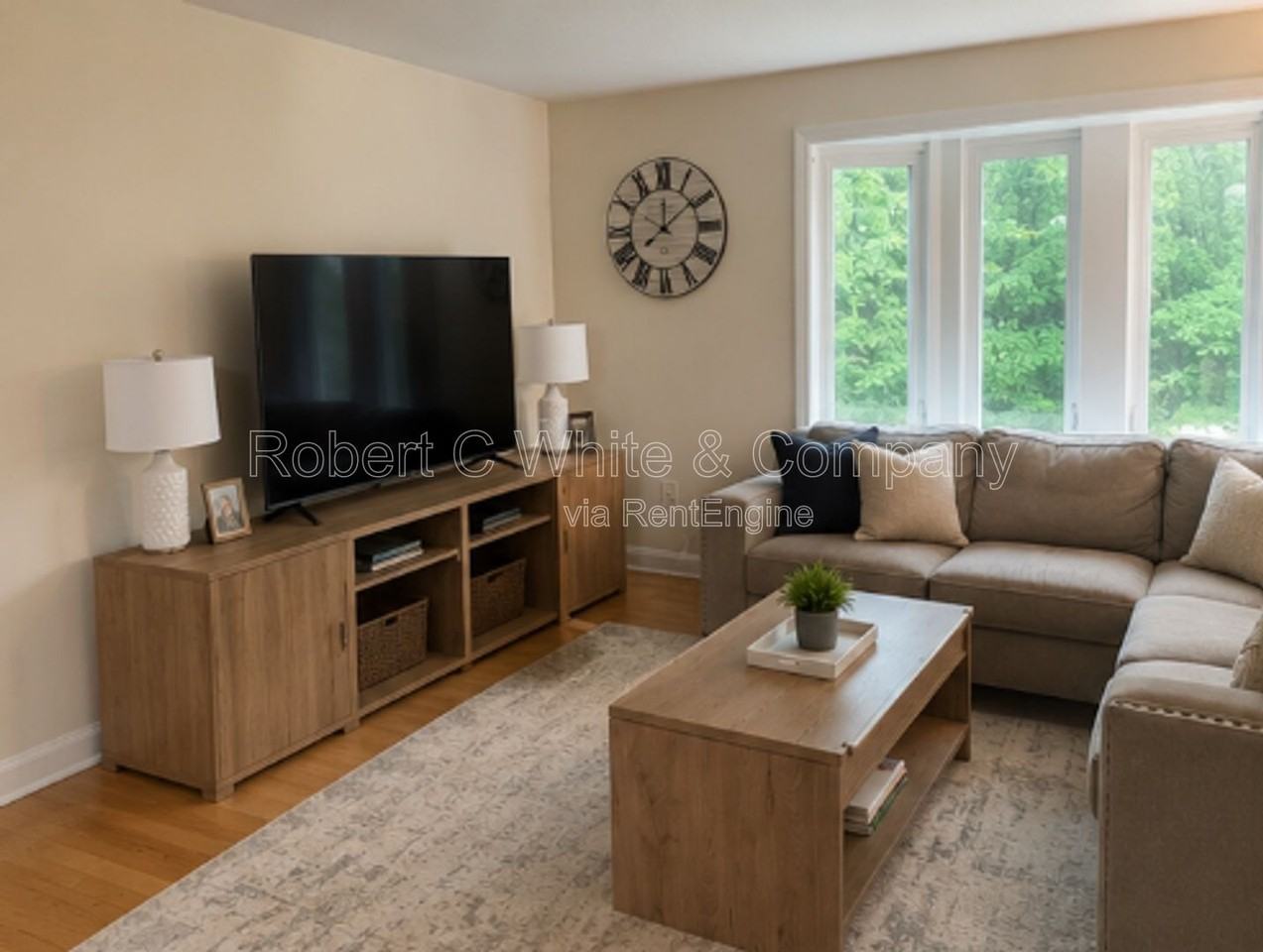 331 Knob Hill Dr - Photo 4 of 11