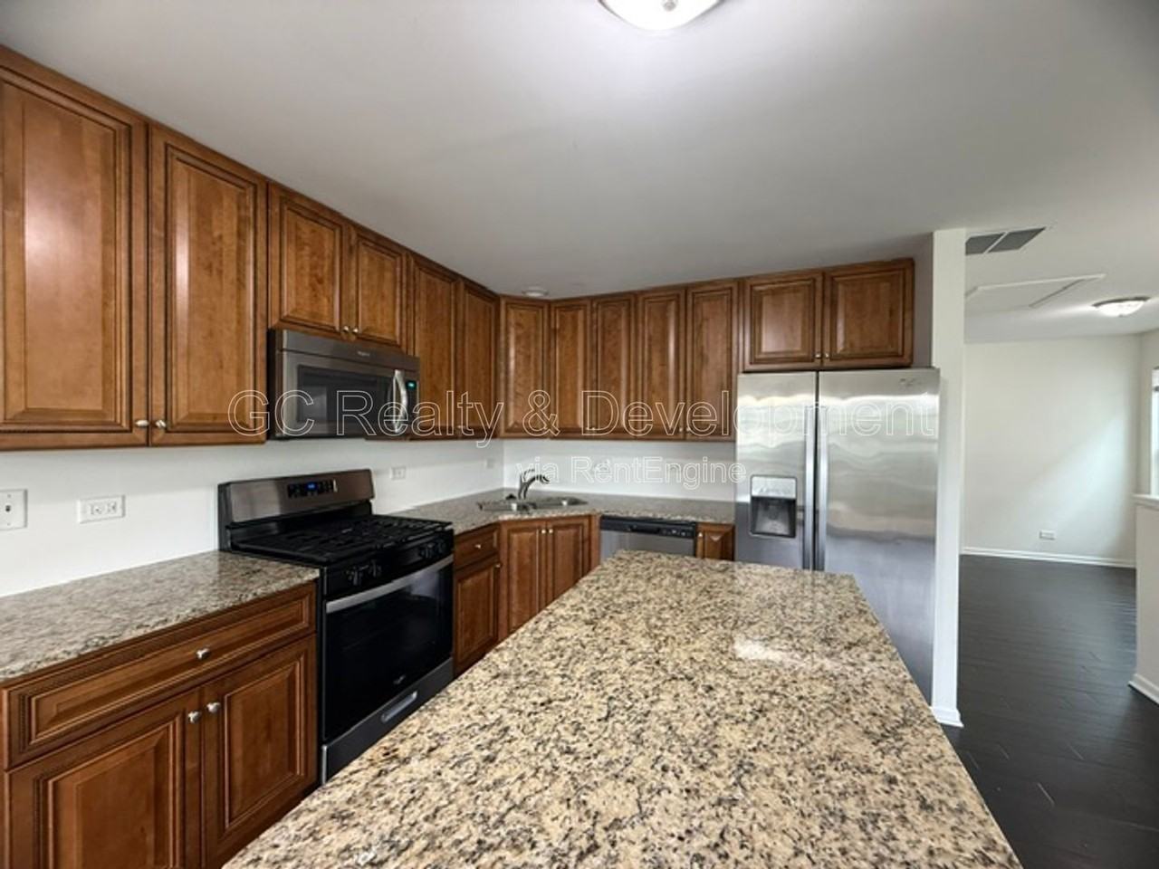1016 Turin Dr - Photo 5 of 27