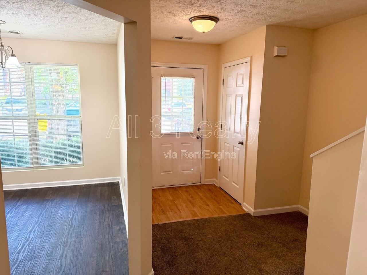 1863 Grove Way - Photo 3 of 24