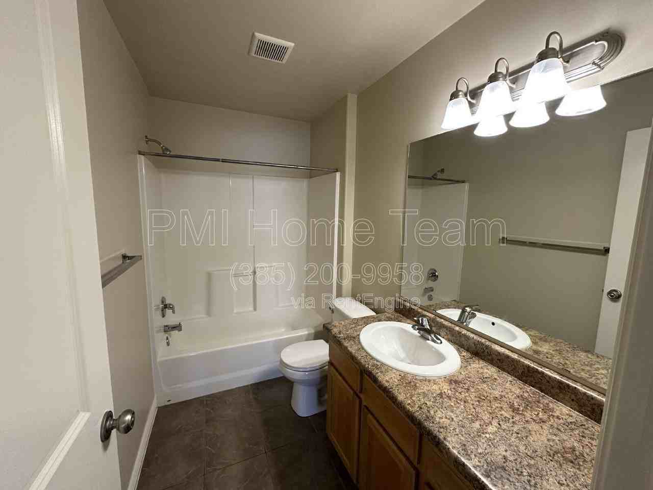 2510 Charleston Ave #B12 - Photo 3 of 11