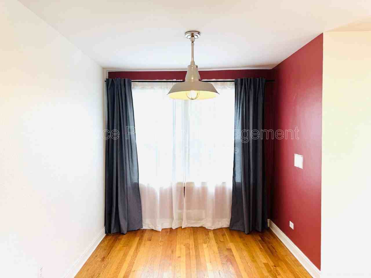2970 Locust St - Photo 4 of 29