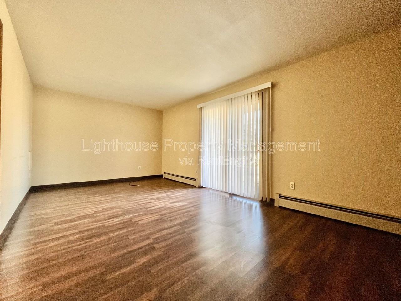 1920 Porter St Sw #4 - Photo 5 of 11