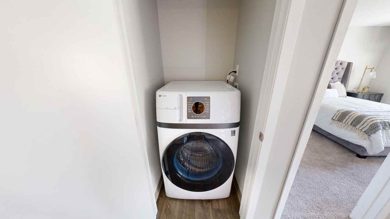Audenn Apartments - Photo 6 of 50