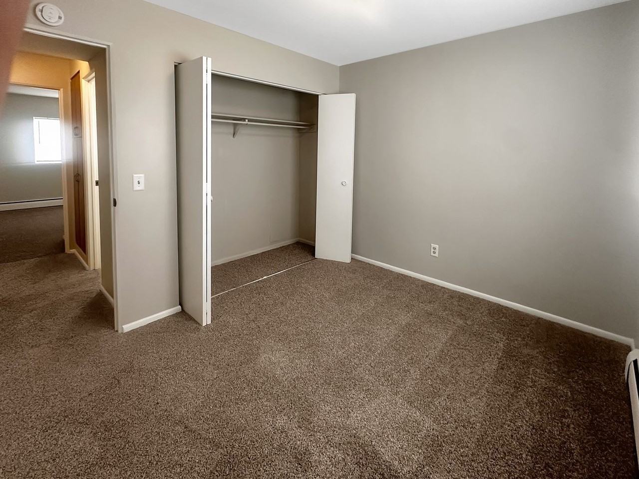 2843 S Burdick St #D - Photo 6 of 9