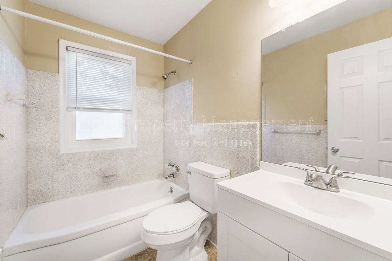 51623 Mound Rd #C - Photo 4 of 10