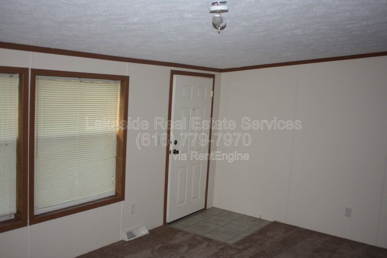 10500 21 Mile Rd - Photo 5 of 14