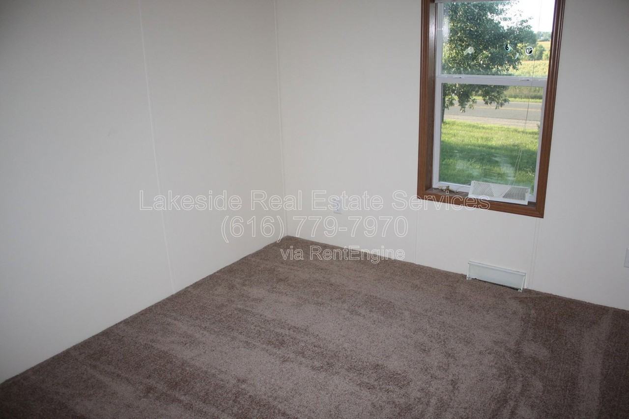 10500 21 Mile Rd - Photo 6 of 14
