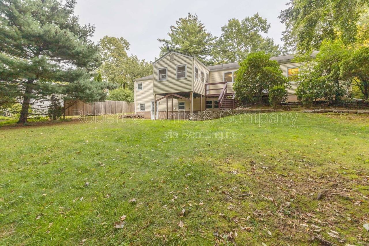 427 Graham Rd - Photo 4 of 29