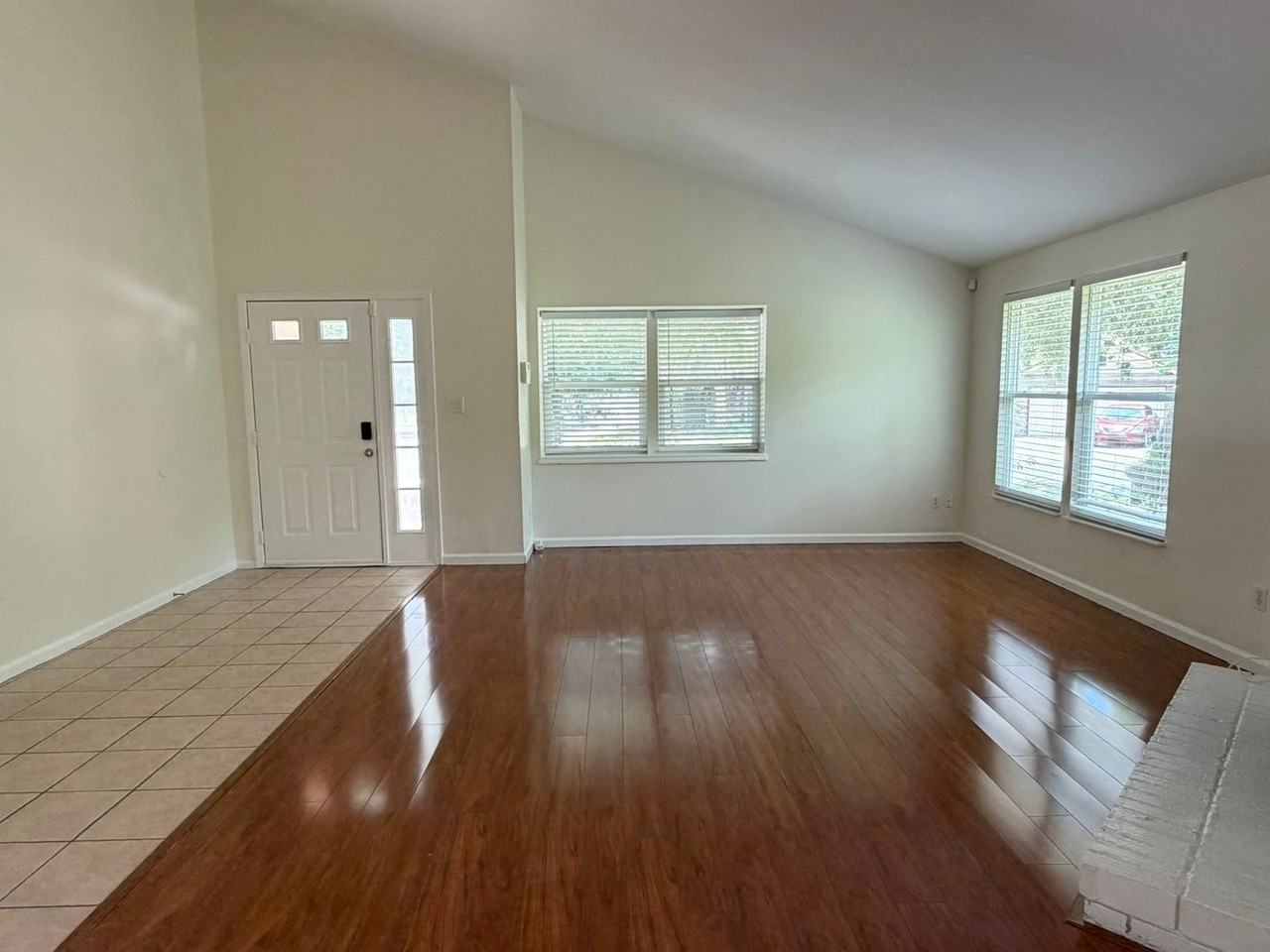 7386 Spring Villas Cir - Photo 3 of 21