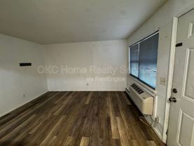 2502 Nw 35th St #3S - Photo 1 of 1