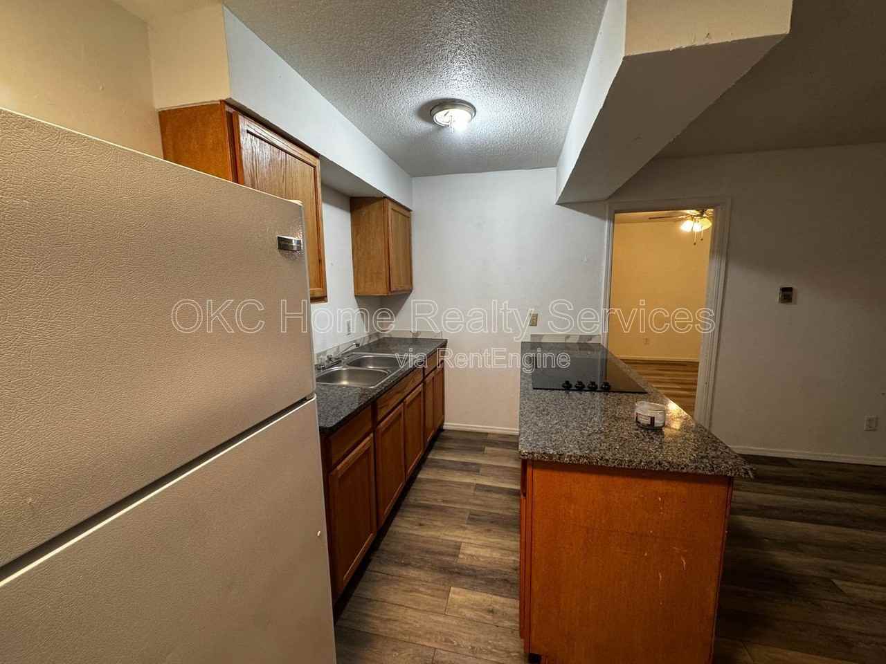 2502 Nw 35th St #3S - Photo 4 of 8