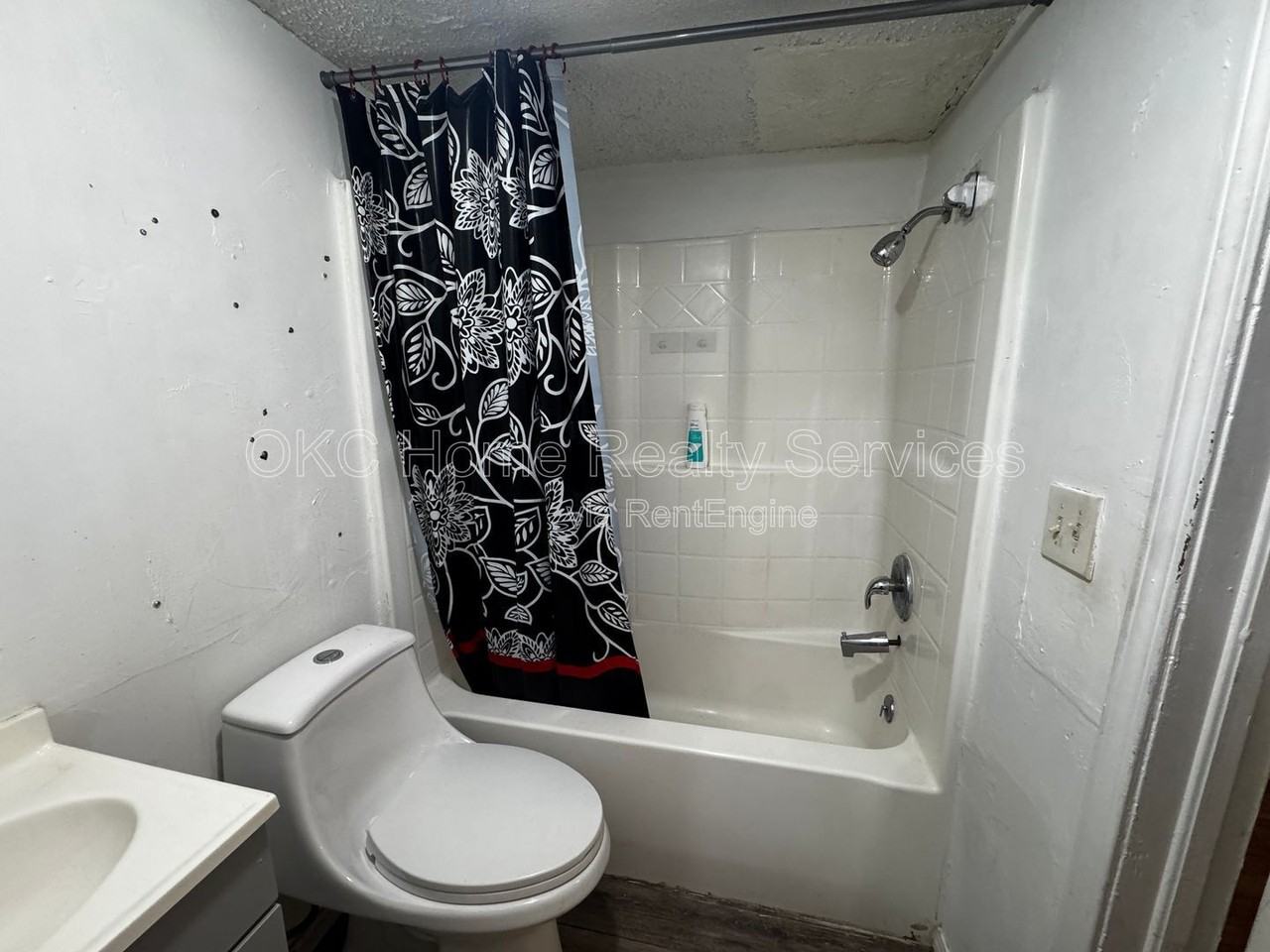 2502 Nw 35th St #3S - Photo 6 of 8