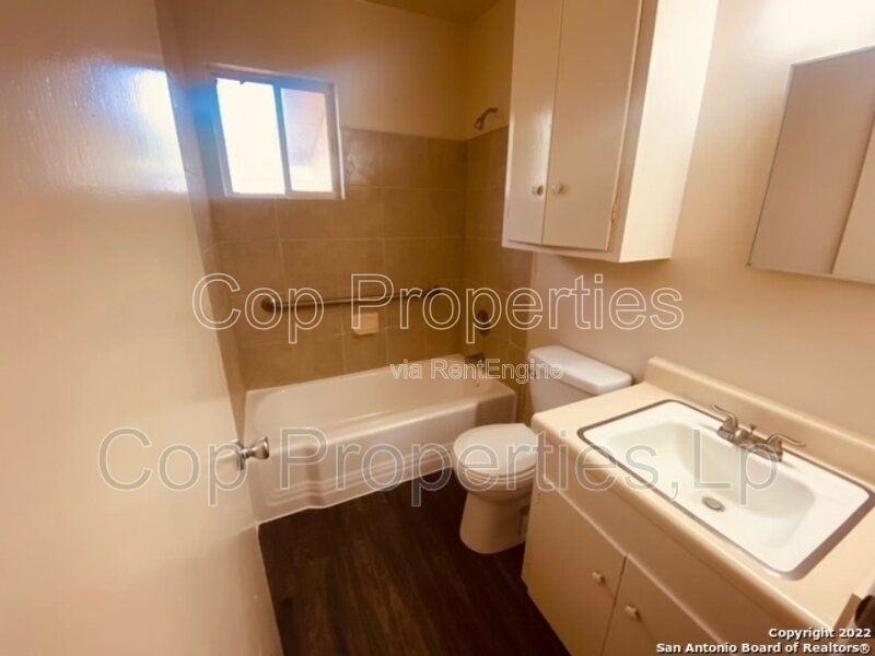 144 Cloudhaven Dr #1 - Photo 7 of 10