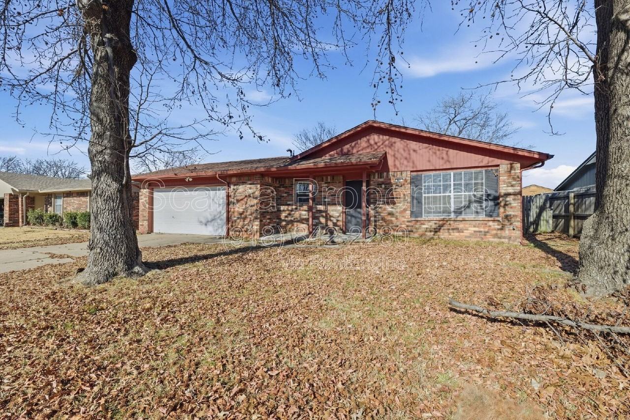920 W Memphis St - Photo 2 of 20