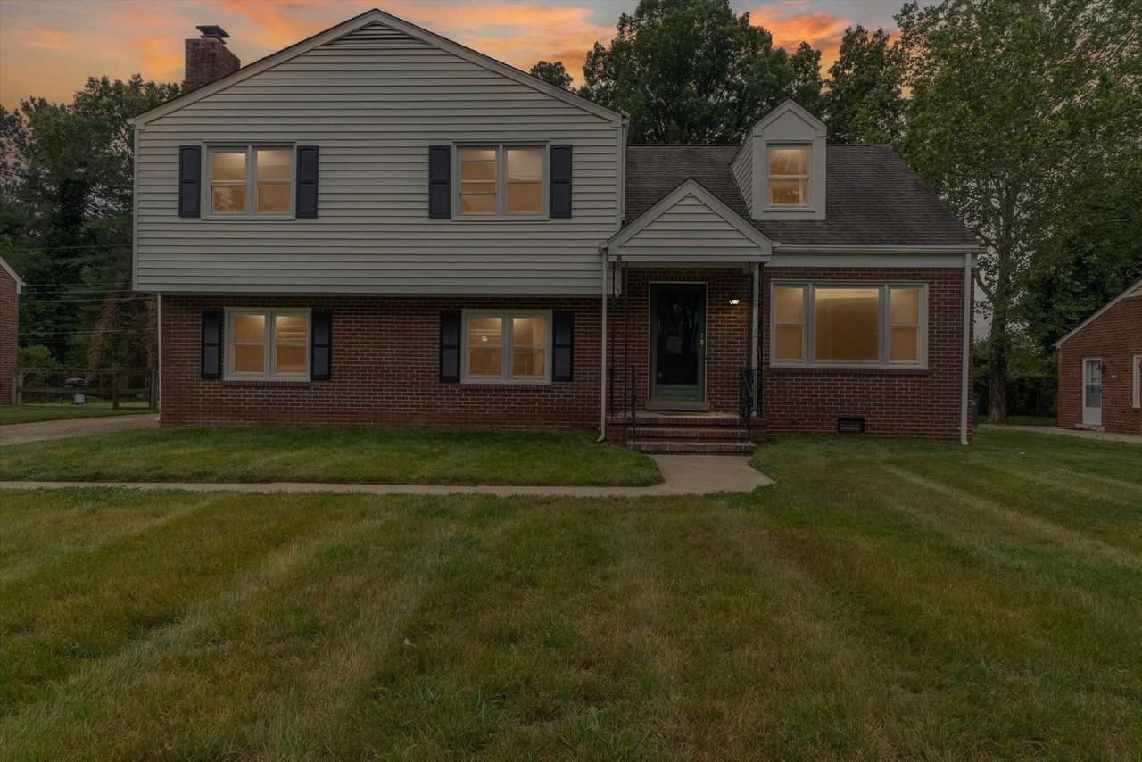 8407 Pamela Dr - Photo 2 of 33