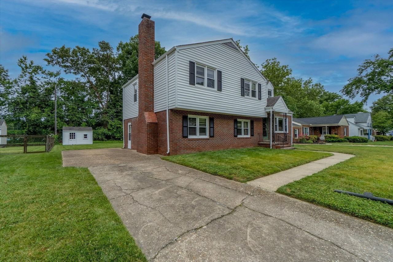 8407 Pamela Dr - Photo 4 of 33