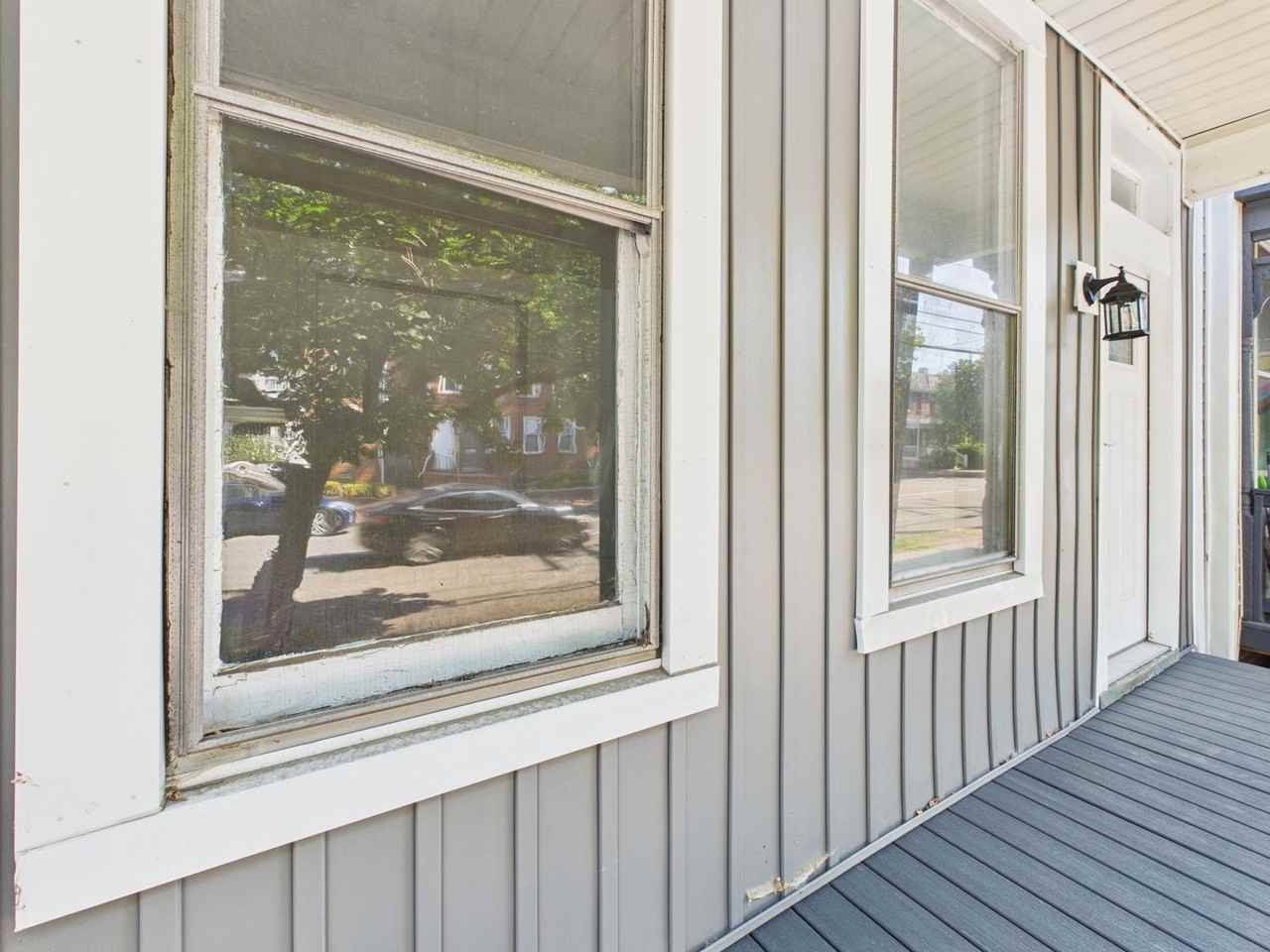 2108 W Cary St - Photo 2 of 50