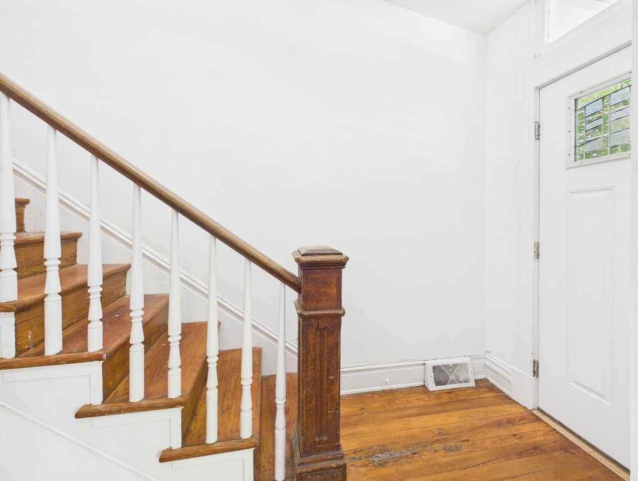 2108 W Cary St - Photo 4 of 50