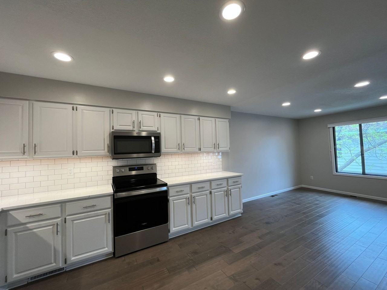 2257 Oregon Ct - Photo 7 of 15