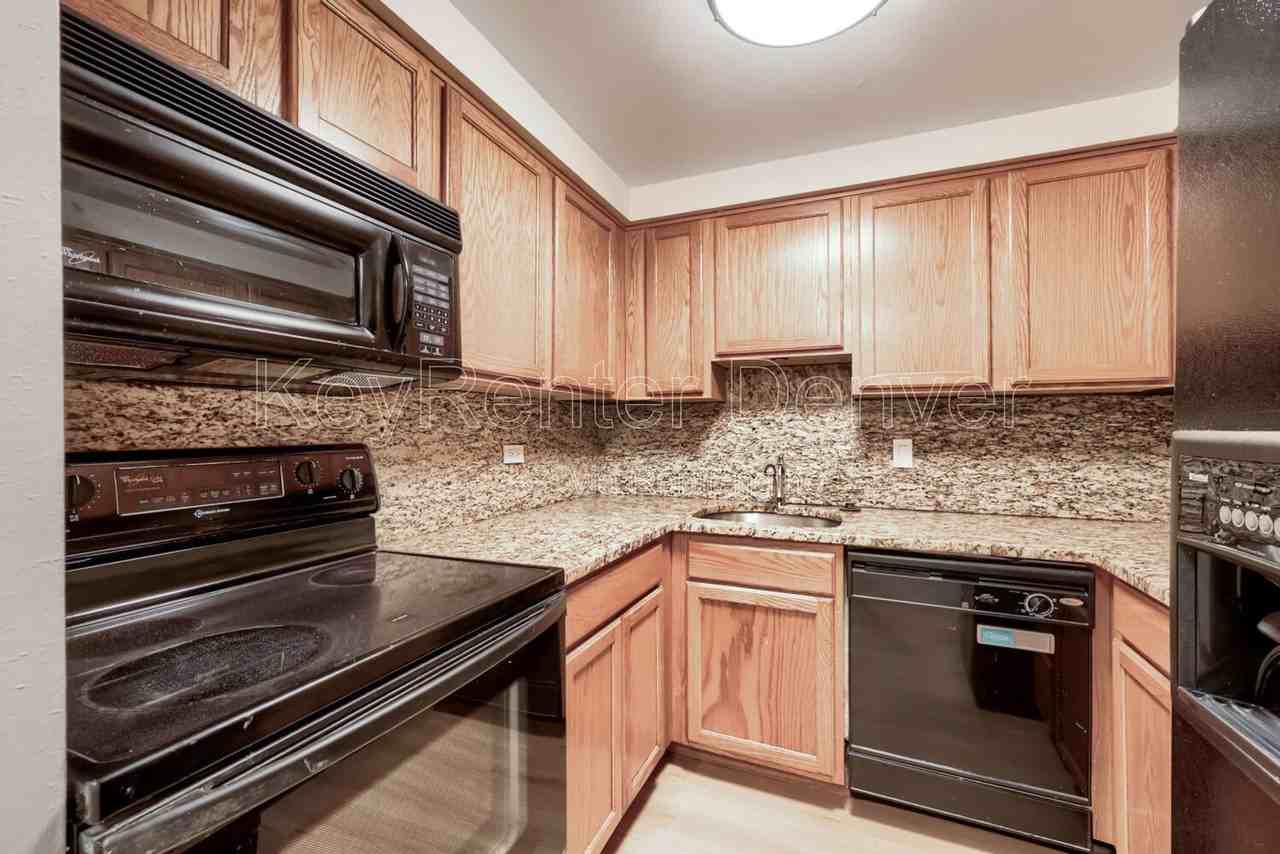 1350 Josephine St #109 - Photo 6 of 12