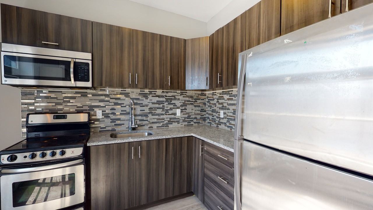 Laurier Apartments - Photo 6 of 35