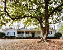 3604 Lee St Se - Photo 1 of 1