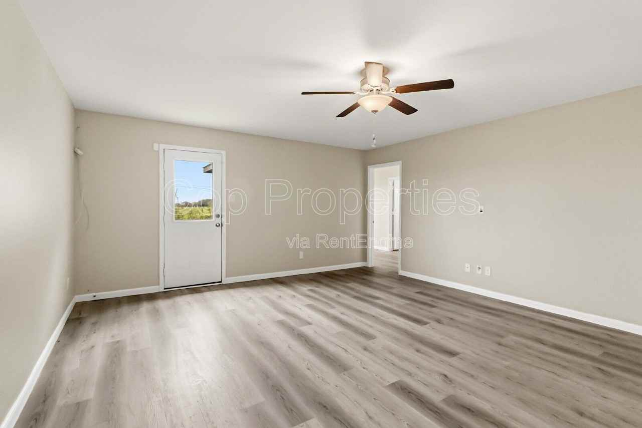 15027 Harbor Lndg - Photo 6 of 34
