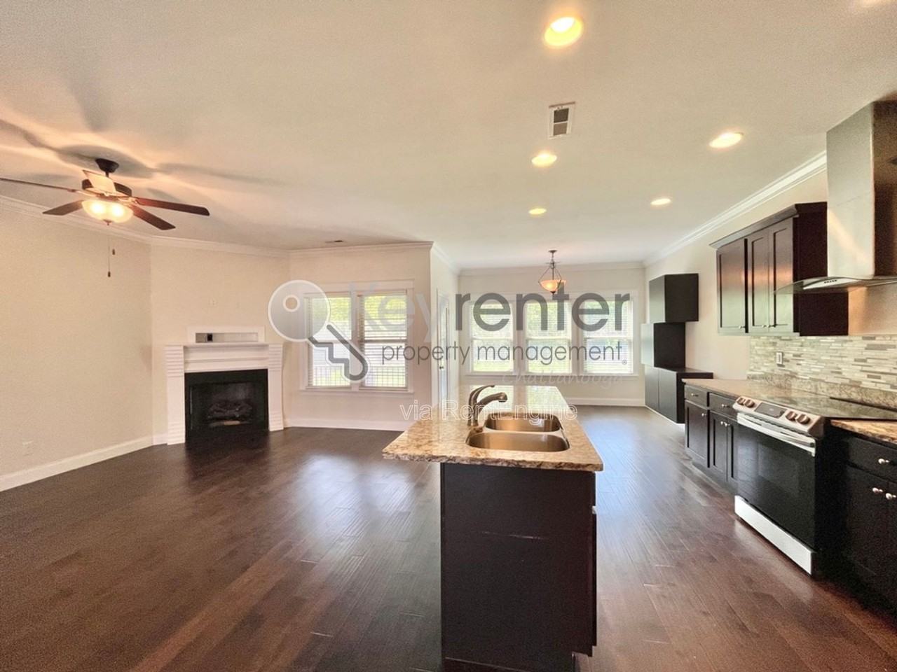 2758 Waterhaven Dr - Photo 5 of 26