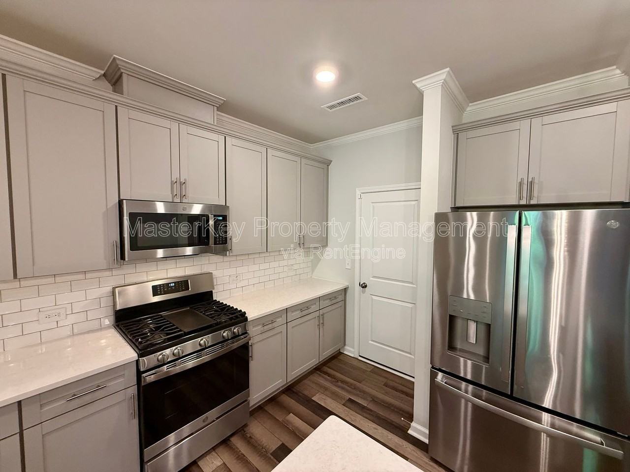 181 Millennium Dr - Photo 4 of 19