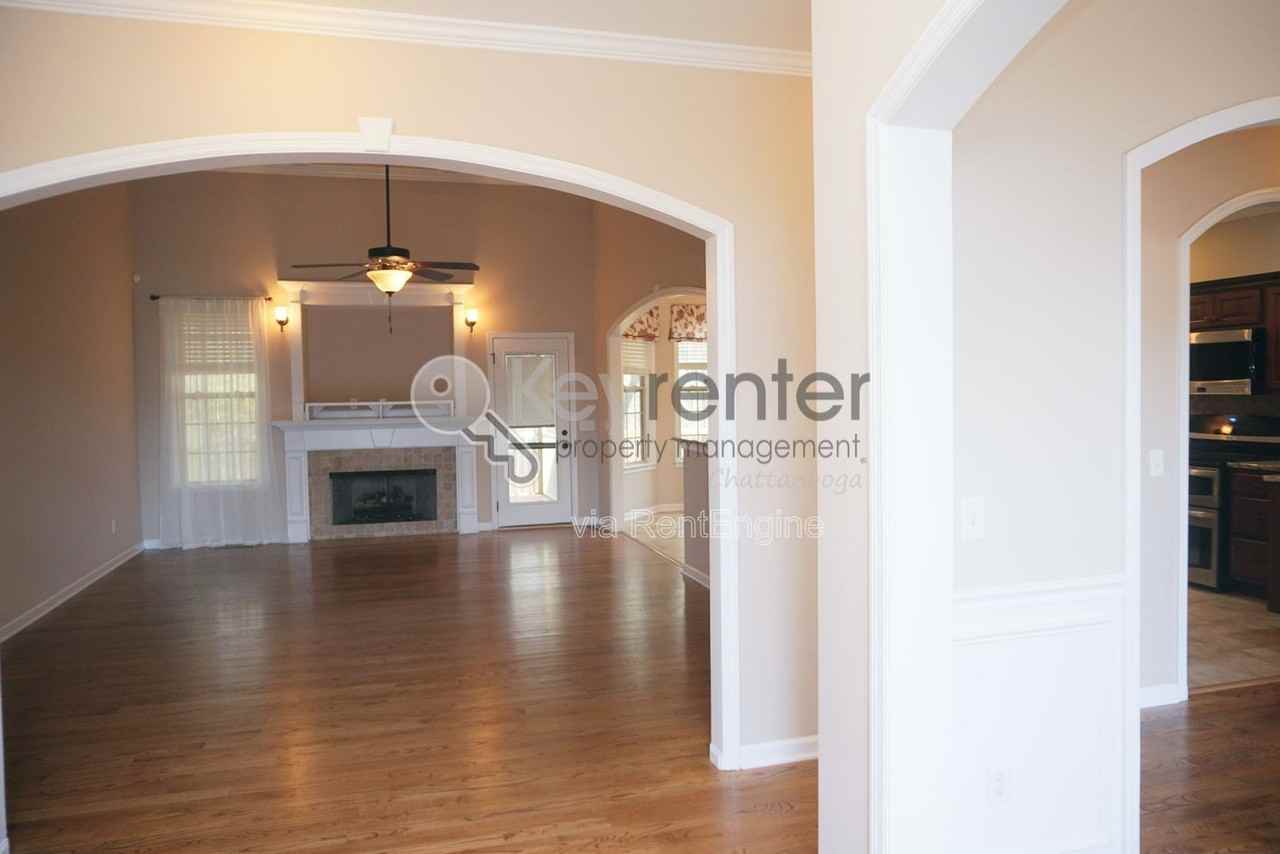 6967 Neville Dr - Photo 4 of 29