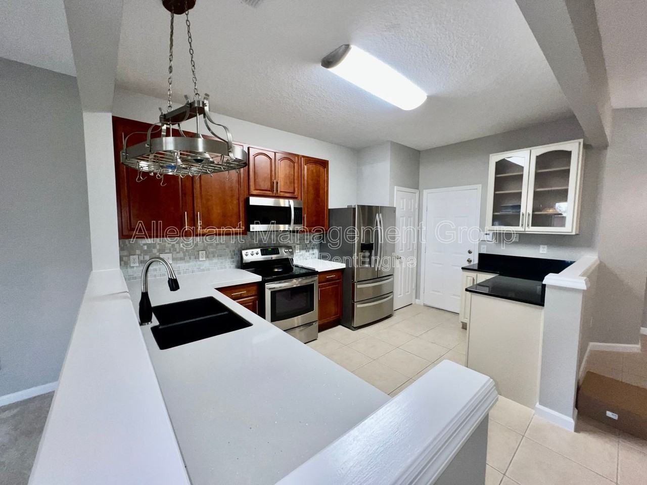 2648 Galliano Cir - Photo 4 of 13