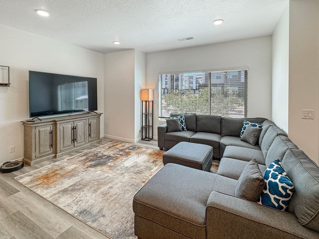 5815 S Carnelian Pkwy - Photo 4 of 28