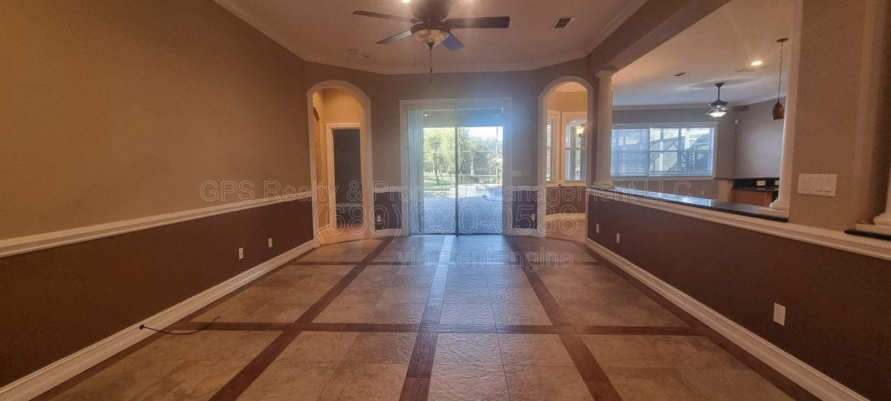 878 Oakbranch Pl - Photo 7 of 27