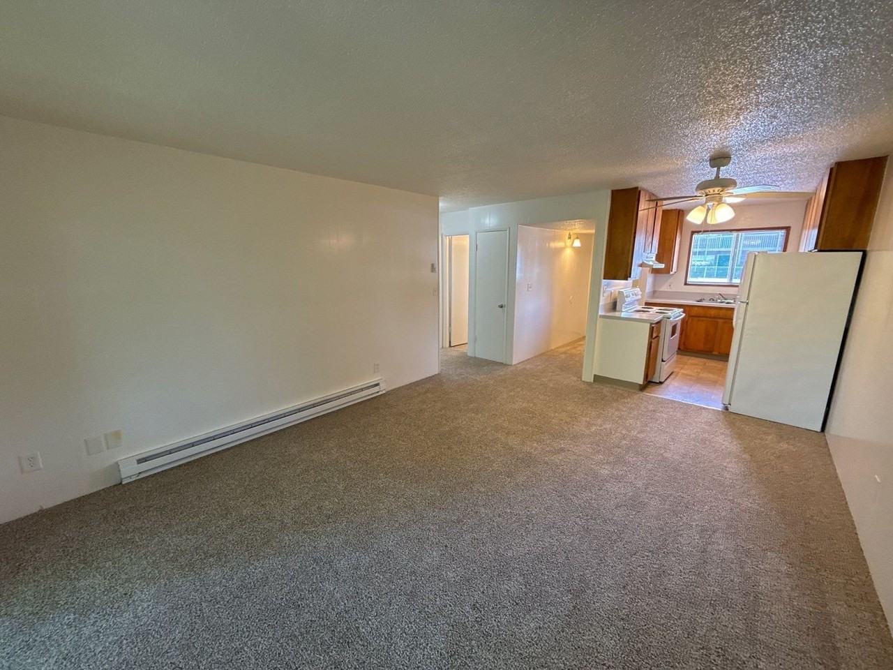528 Sw Levens St #11 - Photo 6 of 24