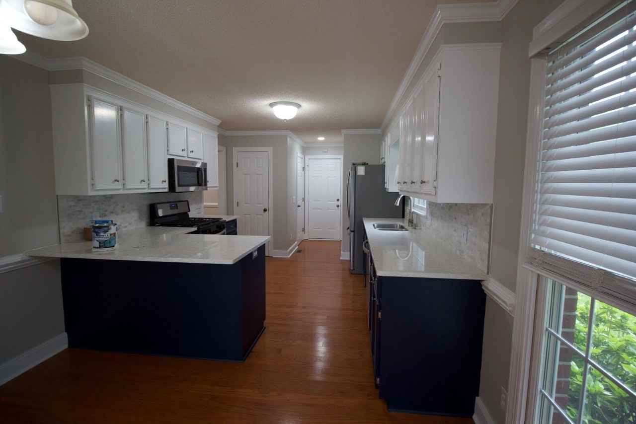 4407 Treetops Cir - Photo 7 of 35