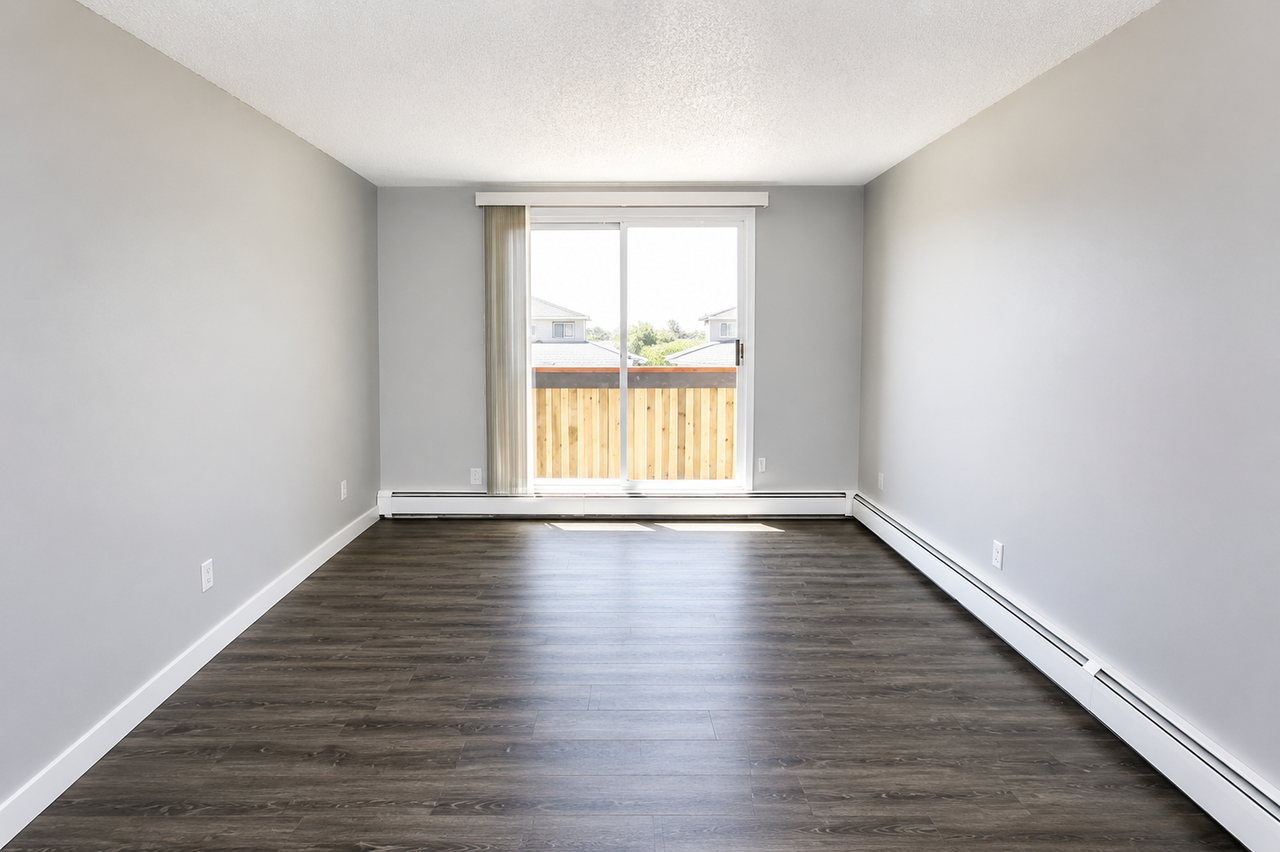5315 38 Ave #103 - Photo 5 of 12
