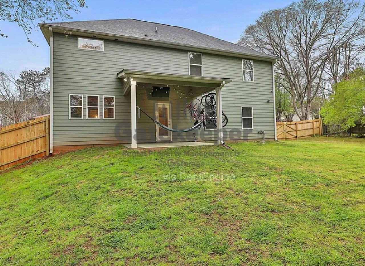 205 Valley View Dr - Photo 2 of 24