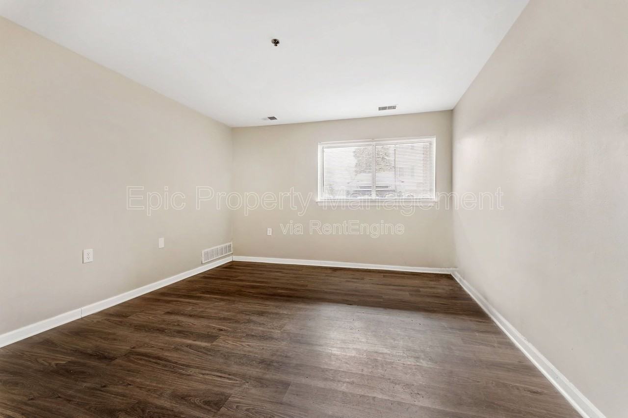 3670 S John Hix Rd #13 - Photo 6 of 13
