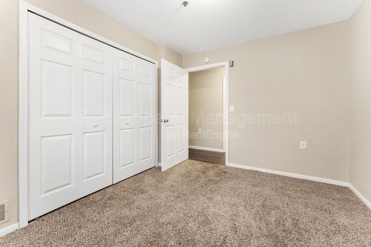 3670 S John Hix Rd #13 - Photo 7 of 13