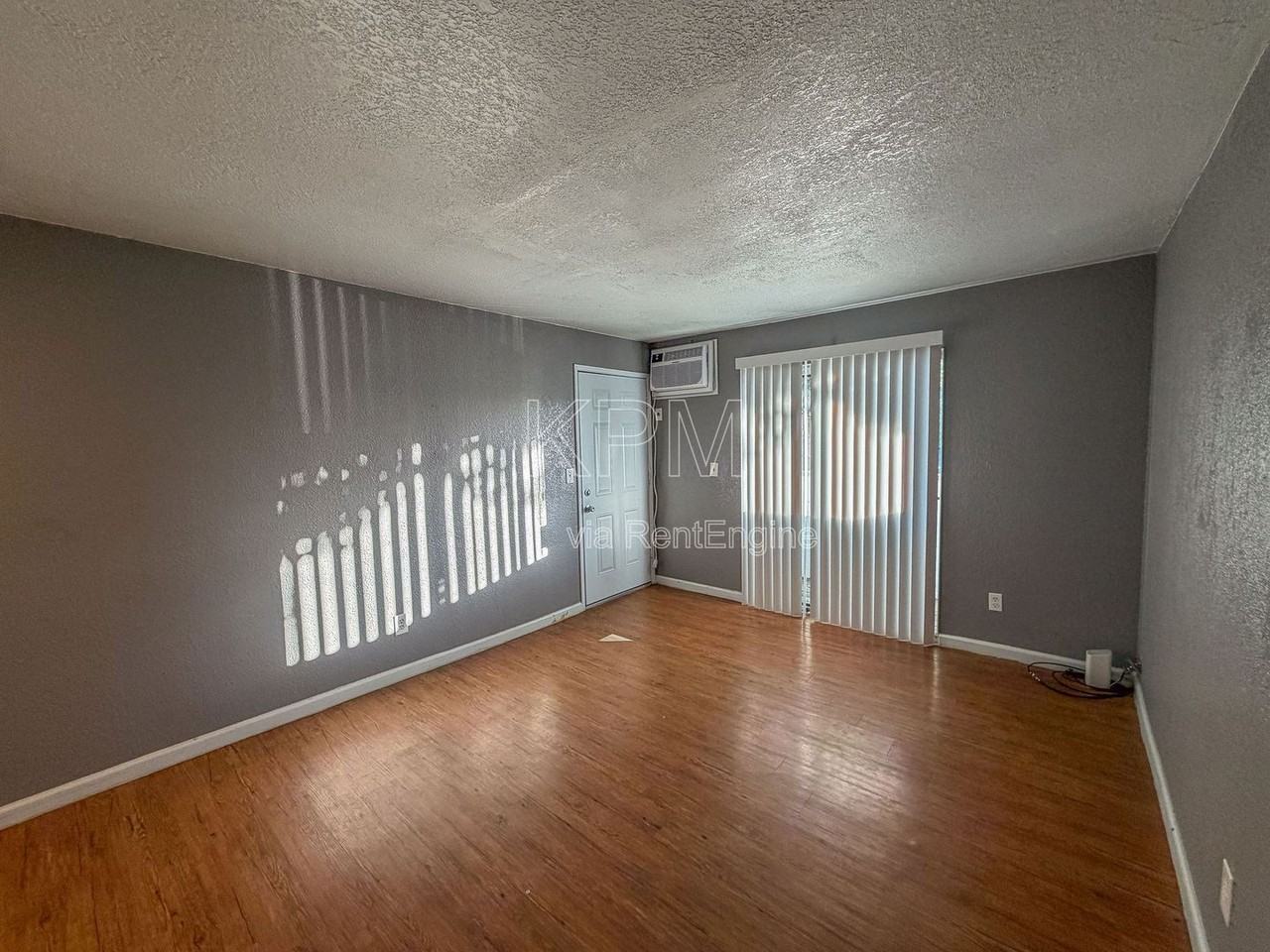 3939 N Pershing Ave #048 - Photo 3 of 12