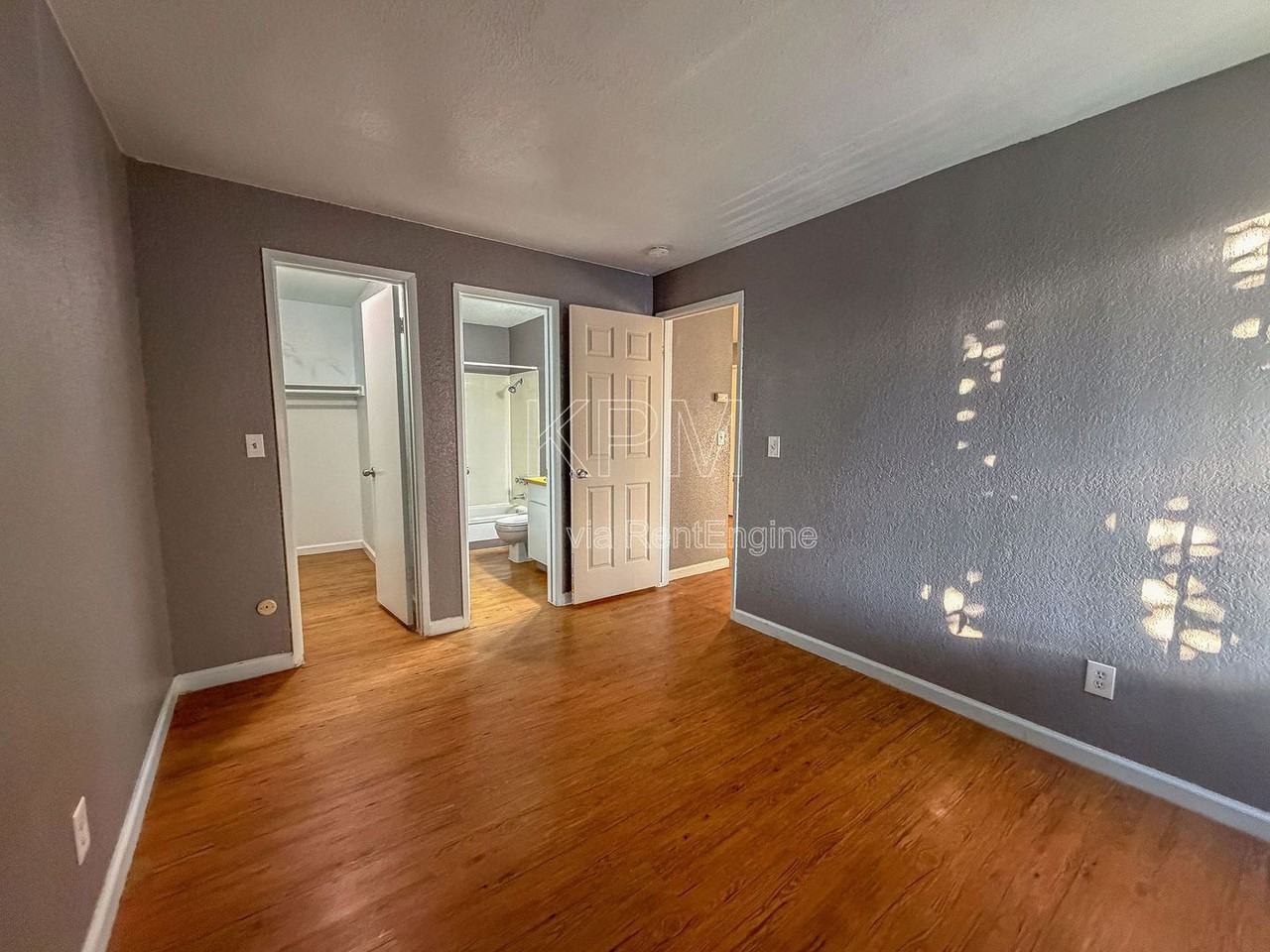 3939 N Pershing Ave #048 - Photo 7 of 12
