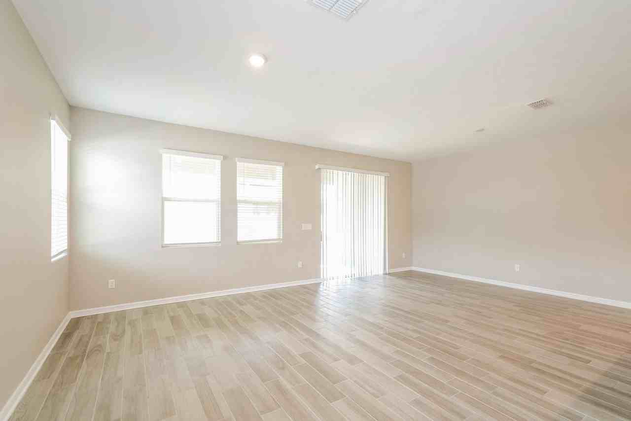 1102 Arbour Verde Ct - Photo 6 of 20