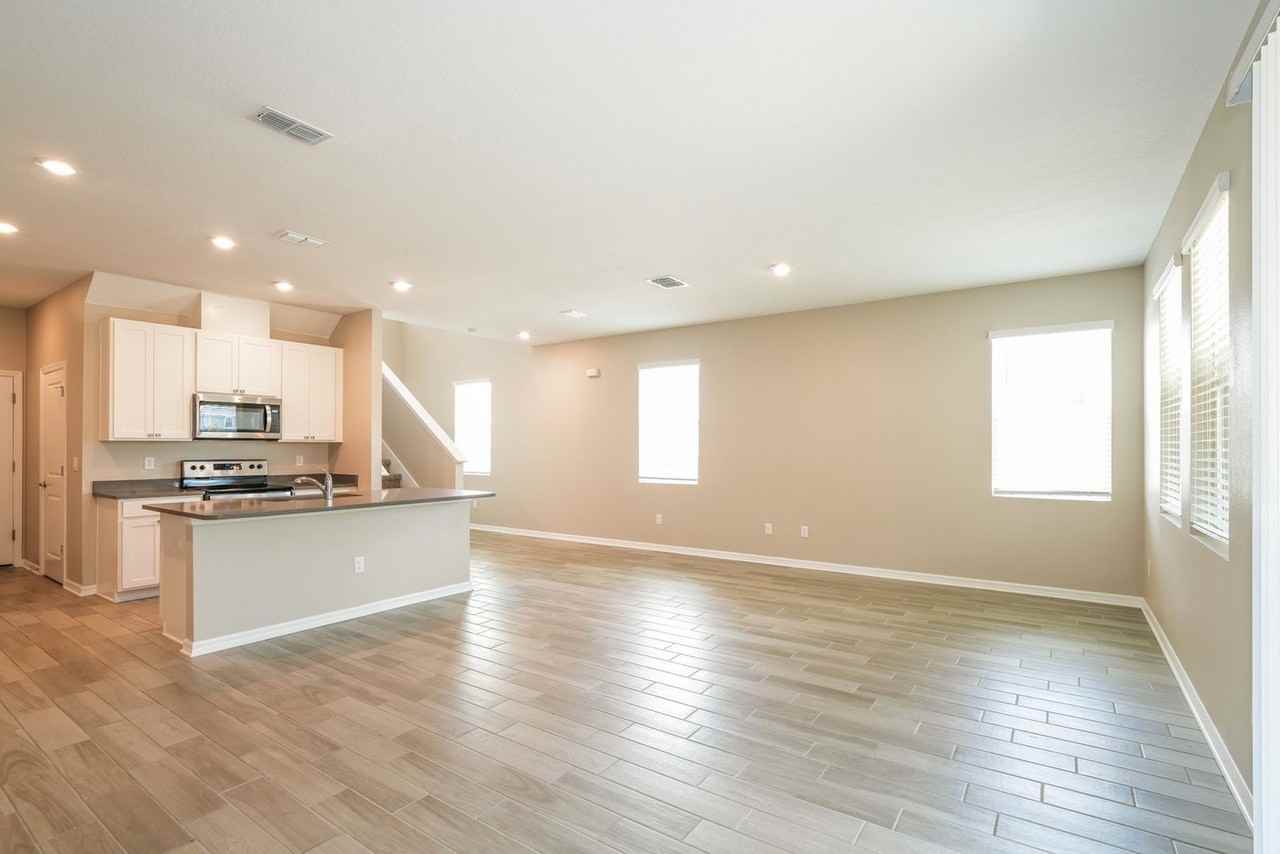 1102 Arbour Verde Ct - Photo 7 of 20