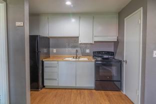 3939 N Pershing Ave #051 - Photo 1 of 1