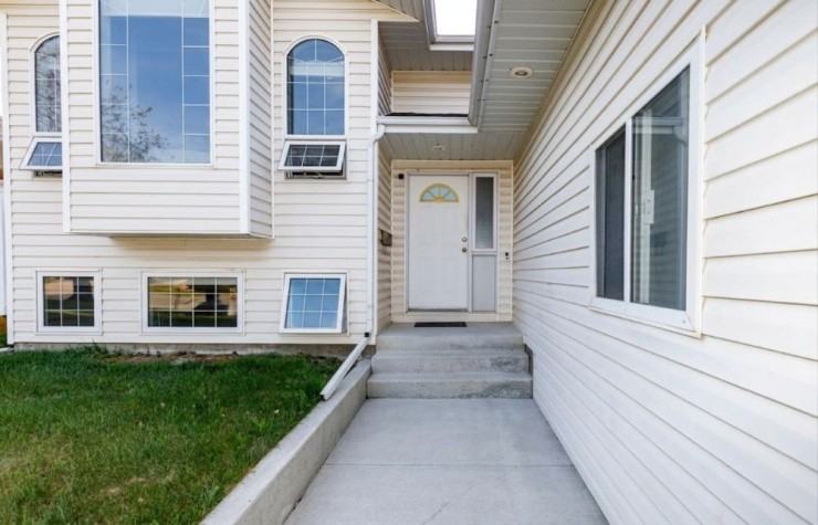 9 Parson Dr - Photo 2 of 19